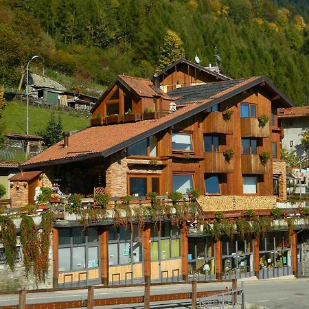 B&B Alla Fontana 로지오 외부 사진